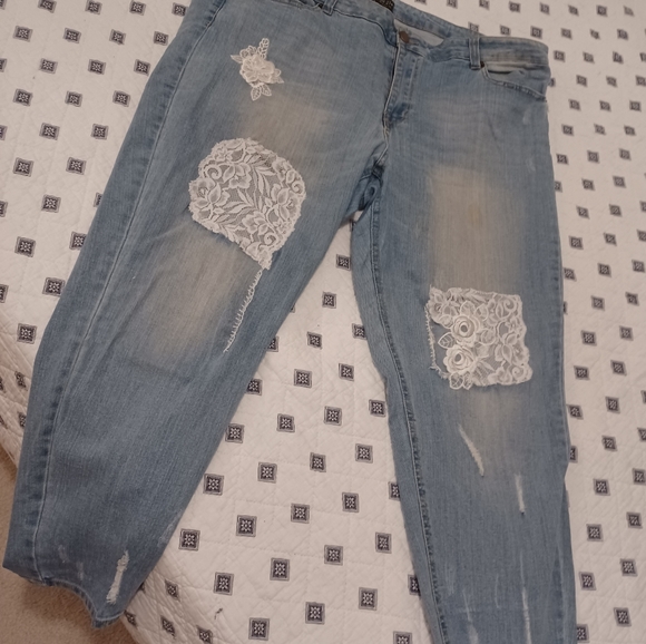 Forever 21 jeans plus size - Picture 2 of 4